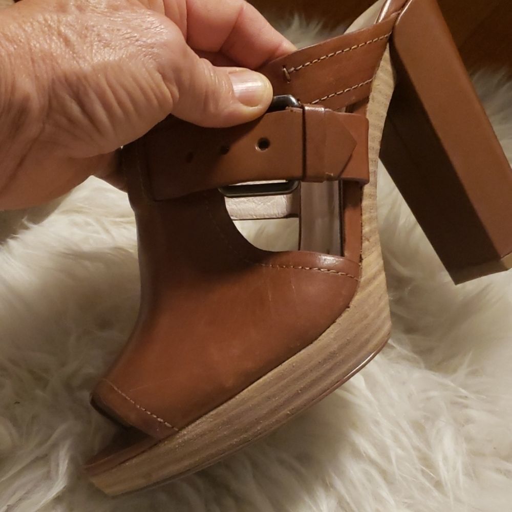 Witchery shoes - Picture 4 of 7